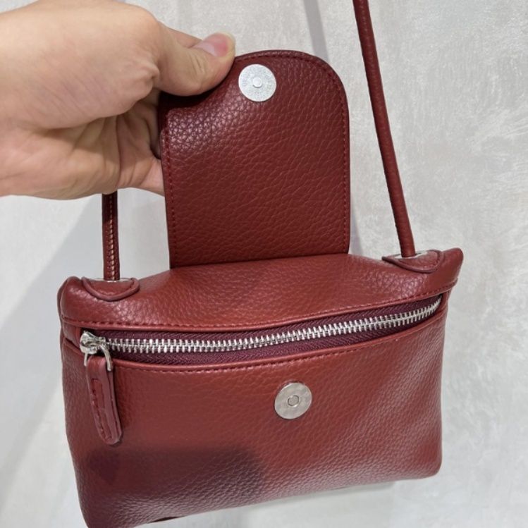 ポシェット 本革シュリンクレザー縦型ミニショルダーポシェット