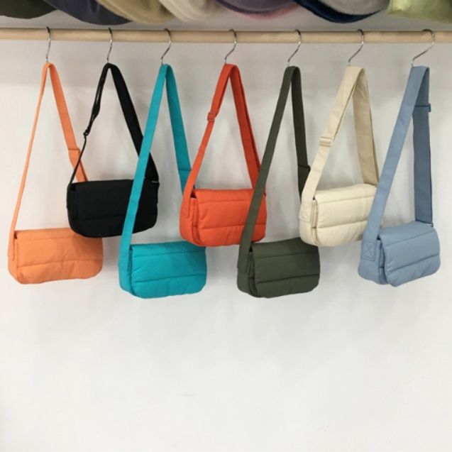 ポシェット キルティング風縫製斜め掛けポシェット