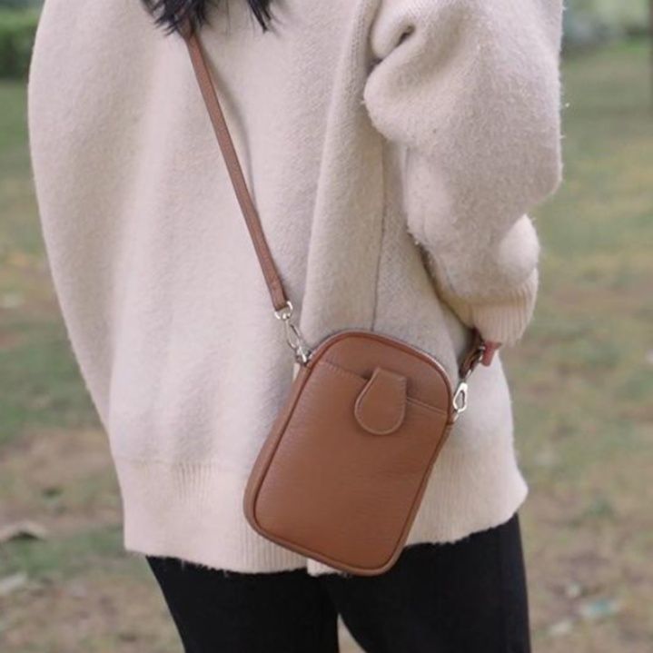 ポシェット 本革風縦型ミニショルダーポシェット