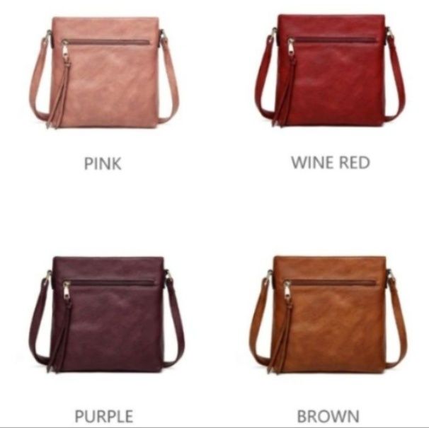 ポシェット 上質素材のスクエア型ショルダーポシェット