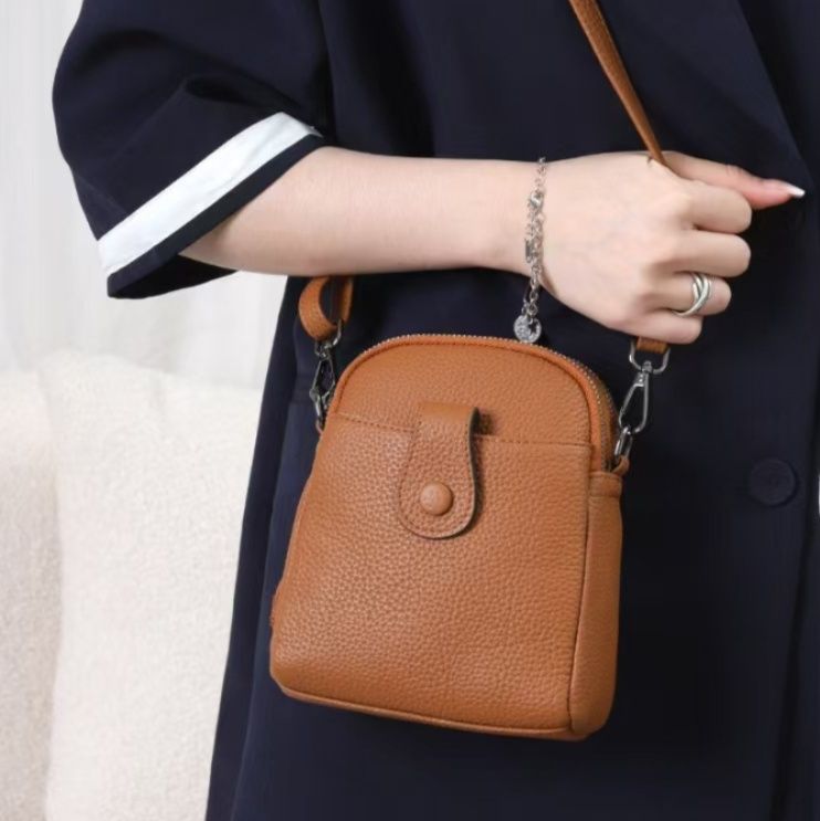 ポシェット 上質合成皮革小型縦型ショルダーポシェット