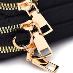 ポシェットレディース 縦型三層ファスナー付き斜め掛けポシェット