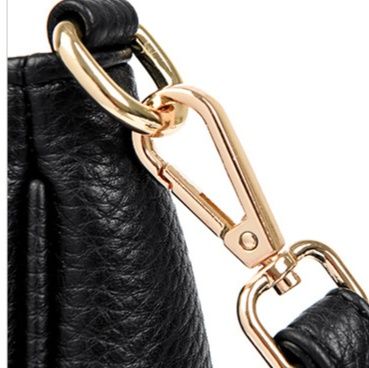 ポシェット レディースシンプル型押しレザー調ミニショルダー