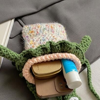 レディース かえる編みニットポシェット 斜めがけ小物入れ鞄