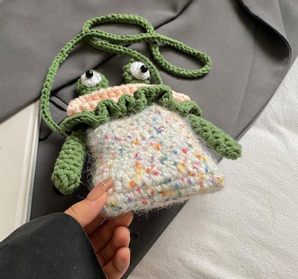 レディース かえる編みニットポシェット 斜めがけ小物入れ鞄