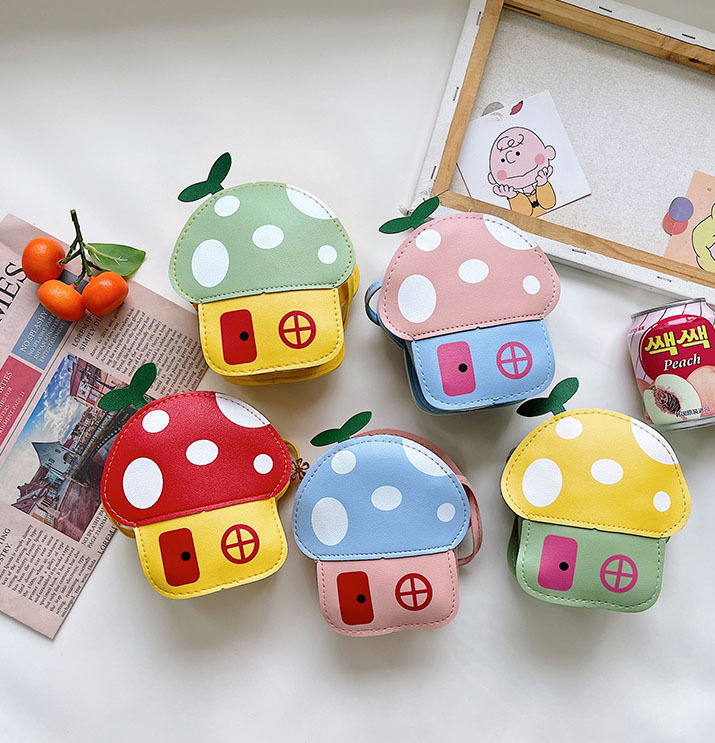 子ども用きのこ柄ポシェット 斜め掛け小物入れ