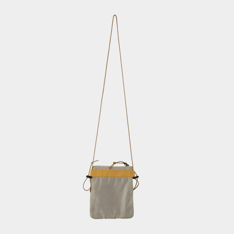https://fulmo-img-server.com/pochettemellia/2b5f7617-b2a3-4290-be2e-f5aba30020b1.jpg