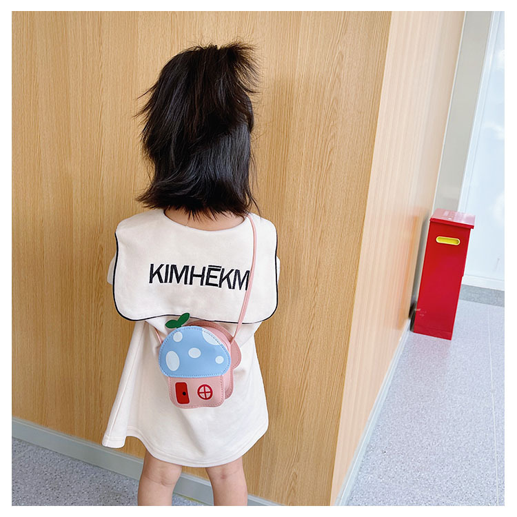 子ども用きのこ柄ポシェット 斜め掛け小物入れ