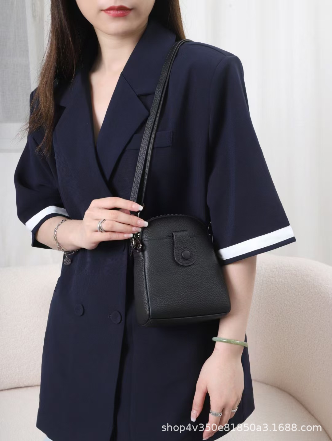 ポシェット 上質合成皮革小型縦型ショルダーポシェット