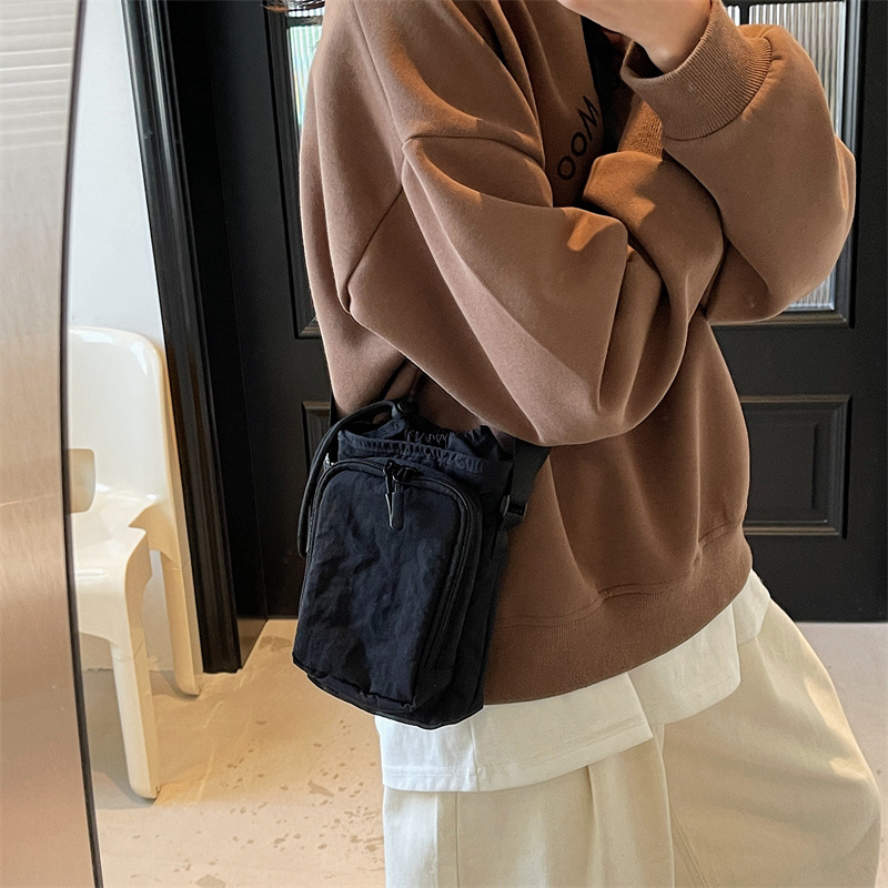 ポシェット レディースナイロン巾着型多機能ウエストポーチ