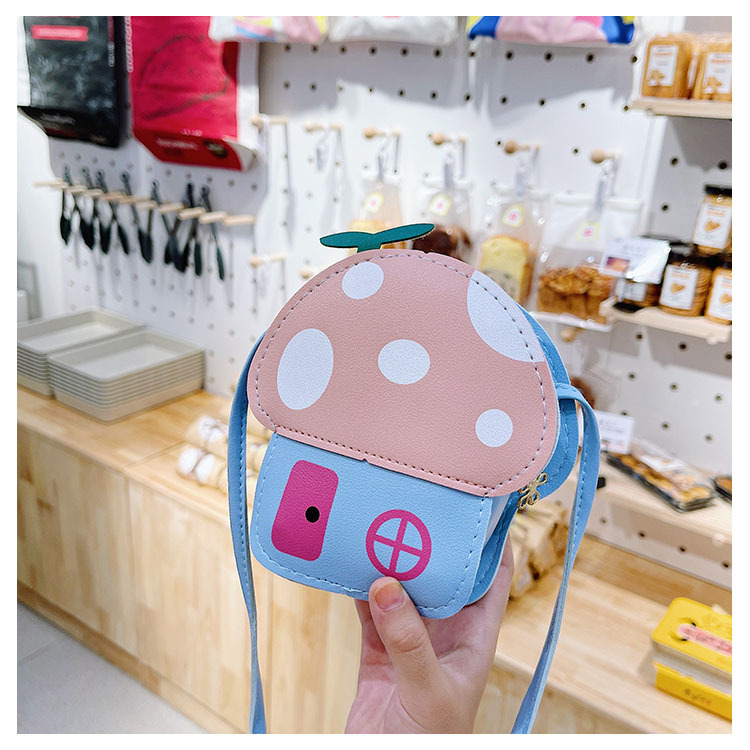 子ども用きのこ柄ポシェット 斜め掛け小物入れ