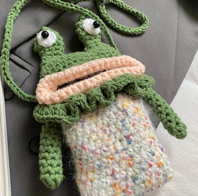レディース かえる編みニットポシェット 斜めがけ小物入れ鞄