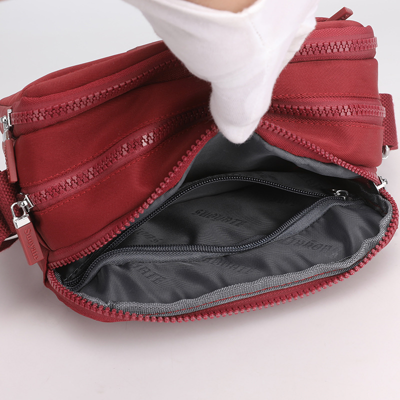 ポシェット レディース多層ポケット付き軽量ナイロンショルダーポシェット