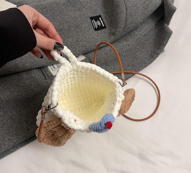 レディース 犬型 ふわふわ ポシェット 斜めがけ バッグ