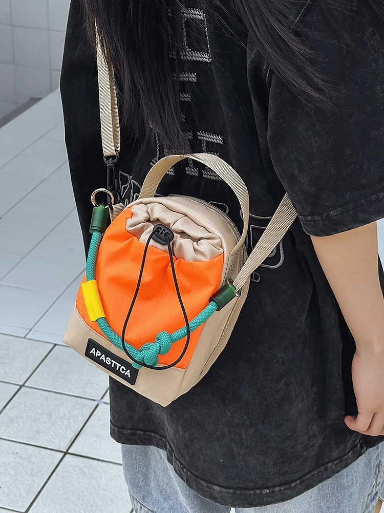 ポシェット 巾着型アウトドアポシェット