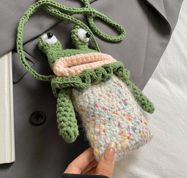 レディース かえる編みニットポシェット 斜めがけ小物入れ鞄