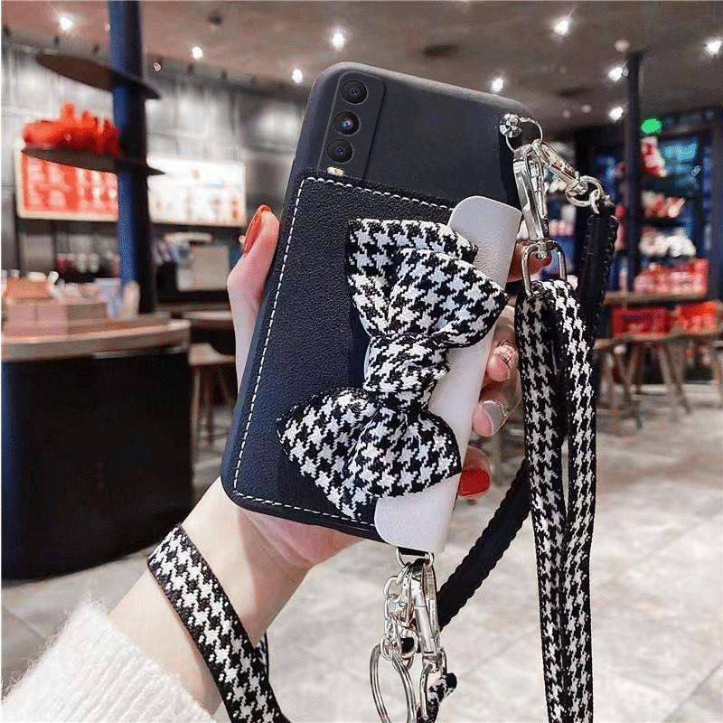 ポシェット　キャラクター付きスマホポシェット