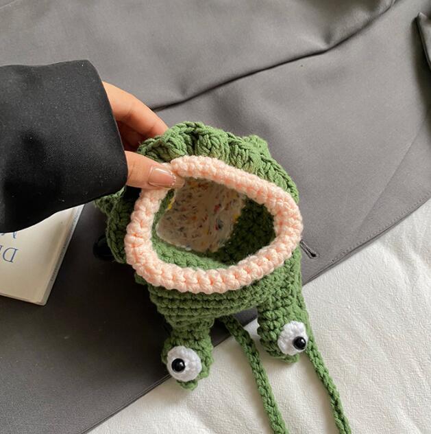 レディース かえる編みニットポシェット 斜めがけ小物入れ鞄