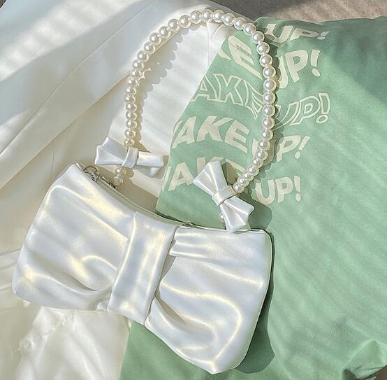 子ども用パール付きピンクポシェット可愛いりぼん