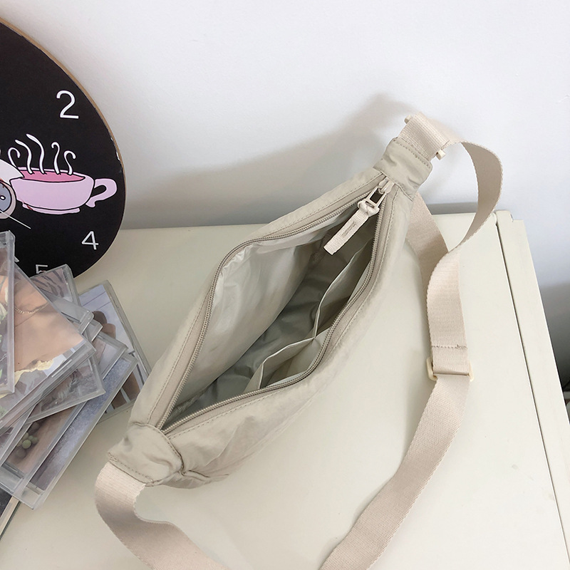 ポシェット 三日月型ショルダーポシェット調節可能斜め掛け鞄