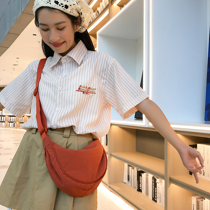 ポシェット 三日月型ショルダーポシェット調節可能斜め掛け鞄