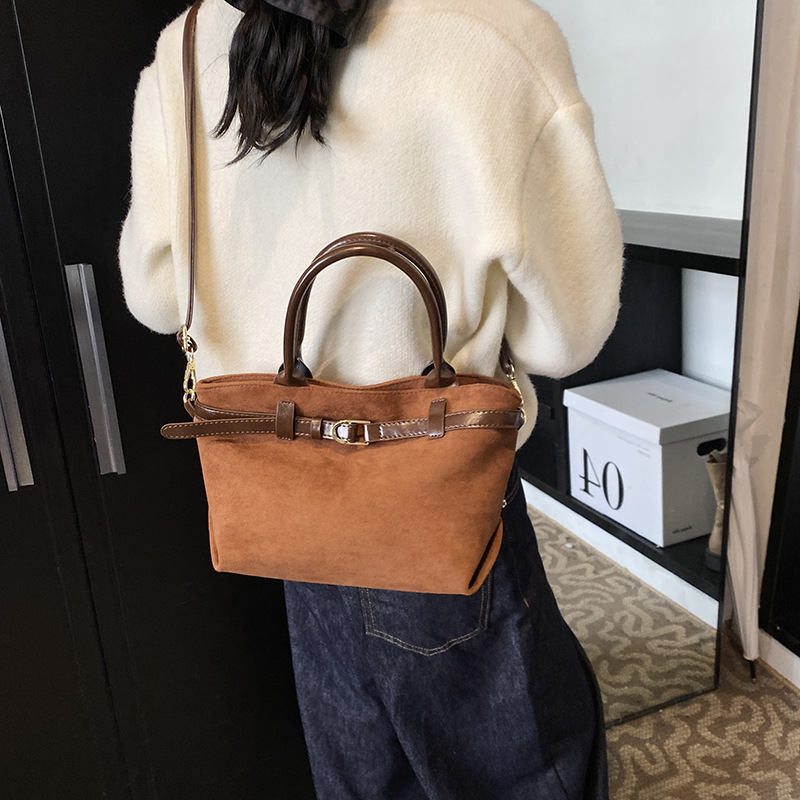 ポシェットレディース 上品なベルトデザイン台形ミニハンドバッグ