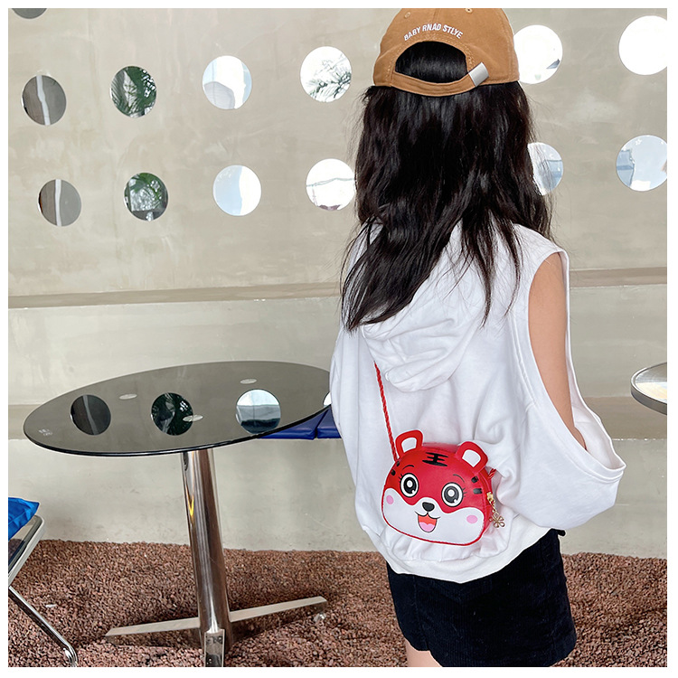 子ども用小さめ虎柄ポシェット斜め掛けかわいいミニバッグ