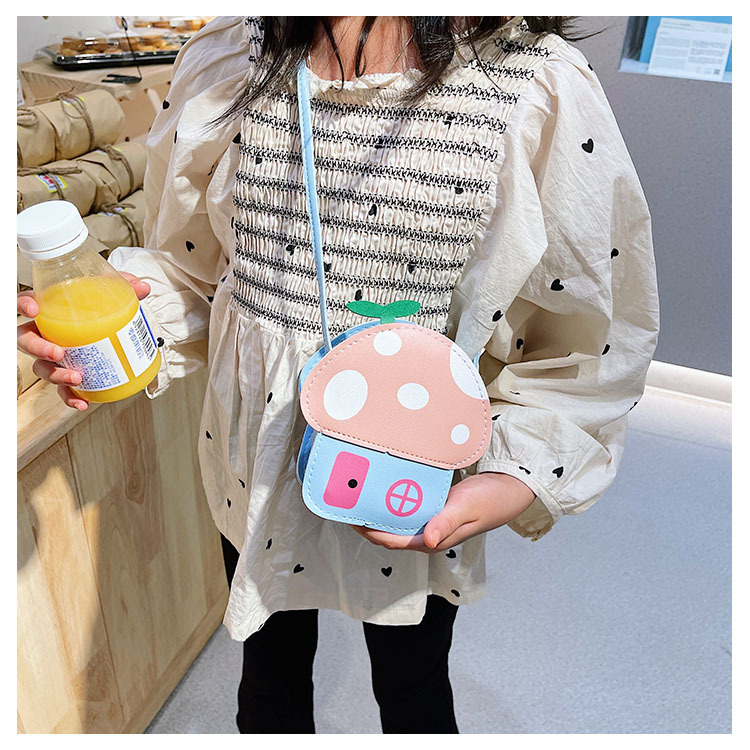 子ども用きのこ柄ポシェット 斜め掛け小物入れ