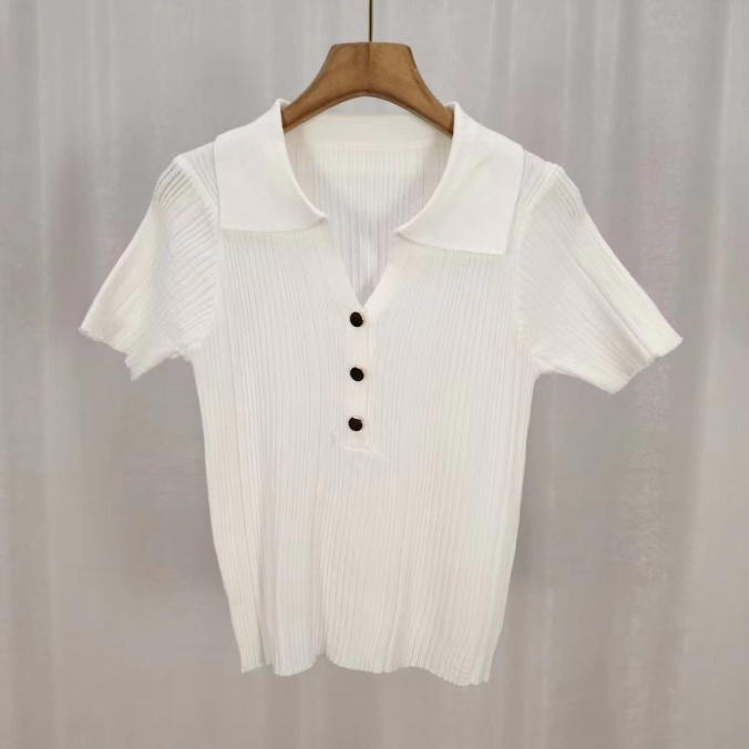 https://fulmo-img-server.com/polo-shirts-mania/54549591-8fc1-4ef2-94e5-bc26e32ee27f.jpg