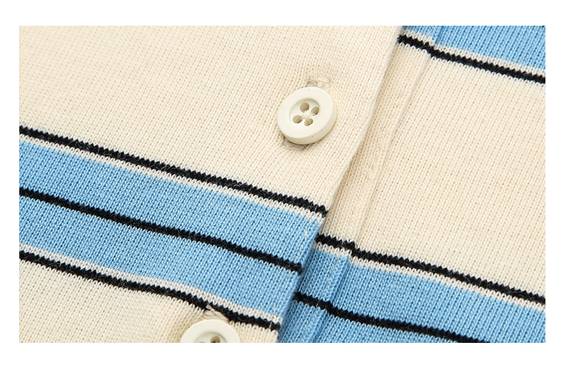 https://fulmo-img-server.com/polo-shirts-mania/8503eabf-a09f-43c2-8672-fef64c7729bf.jpg