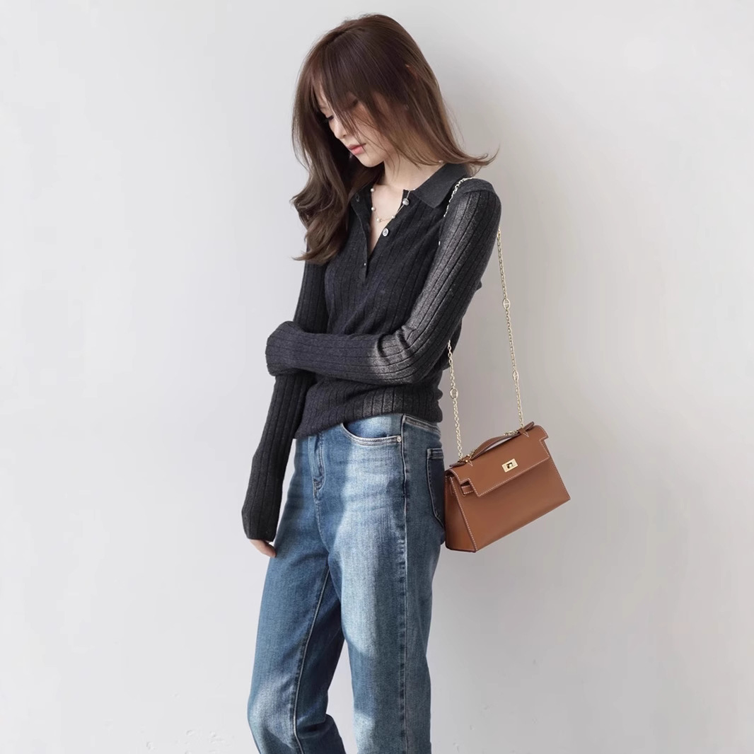 レディース ポロシャツ 縦リブ編み襟付き長袖ニットポロ