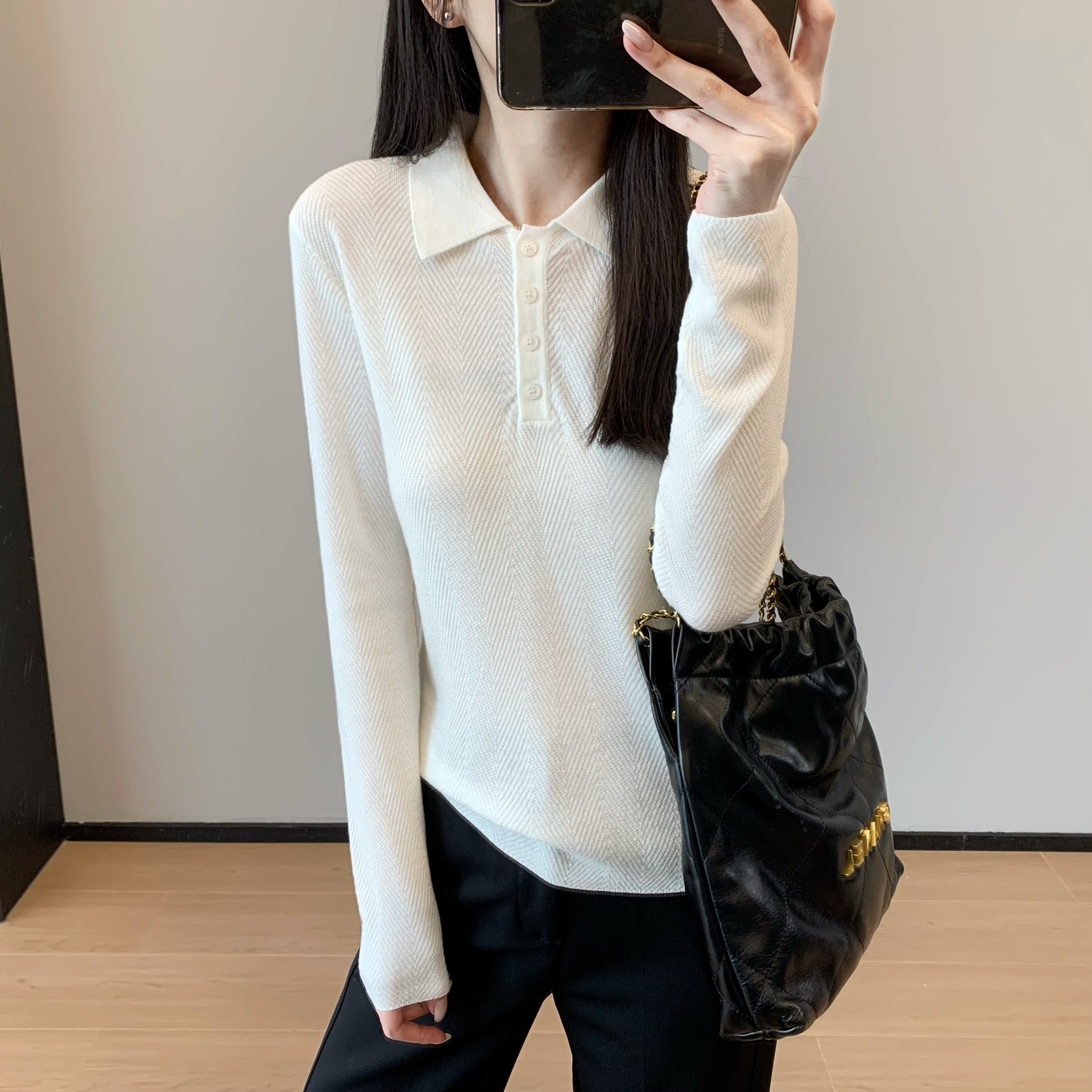 https://fulmo-img-server.com/polocute/ca8e74d5-434a-4e43-a055-881b9d209f08.jpg