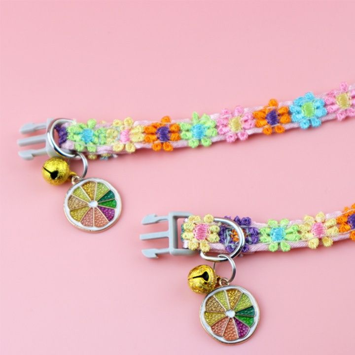 ペット用首輪 花柄刺繍チャーム付き可愛い首輪