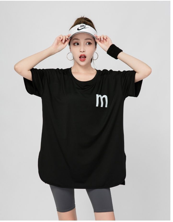 Tシャツ　レディーススポーツウェア シンプルロゴ ゆったりフィットTシャツ