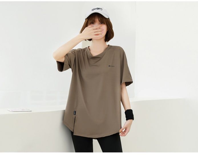 Tシャツ　レディーススポーツウェア リラックスシルエット ゆったりフィットＴシャツ