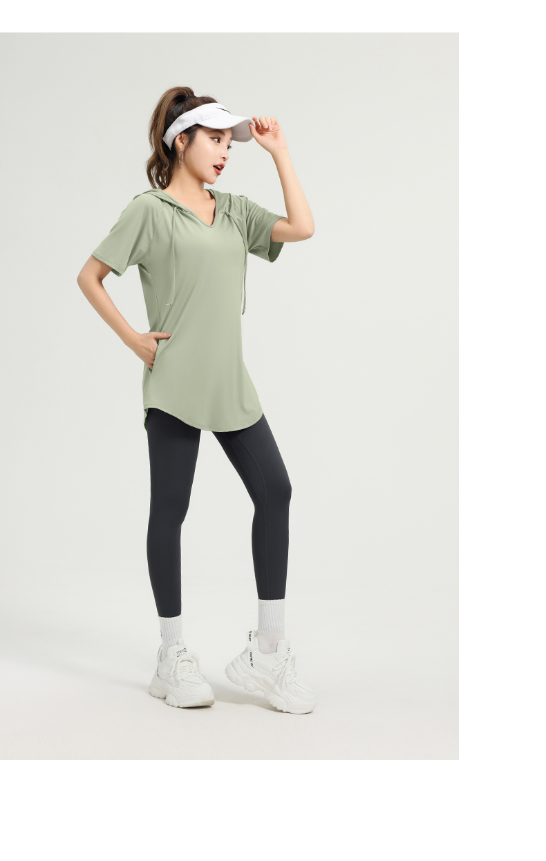 Tシャツ　レディーススポーツウェア フード付きリラックスチュニック