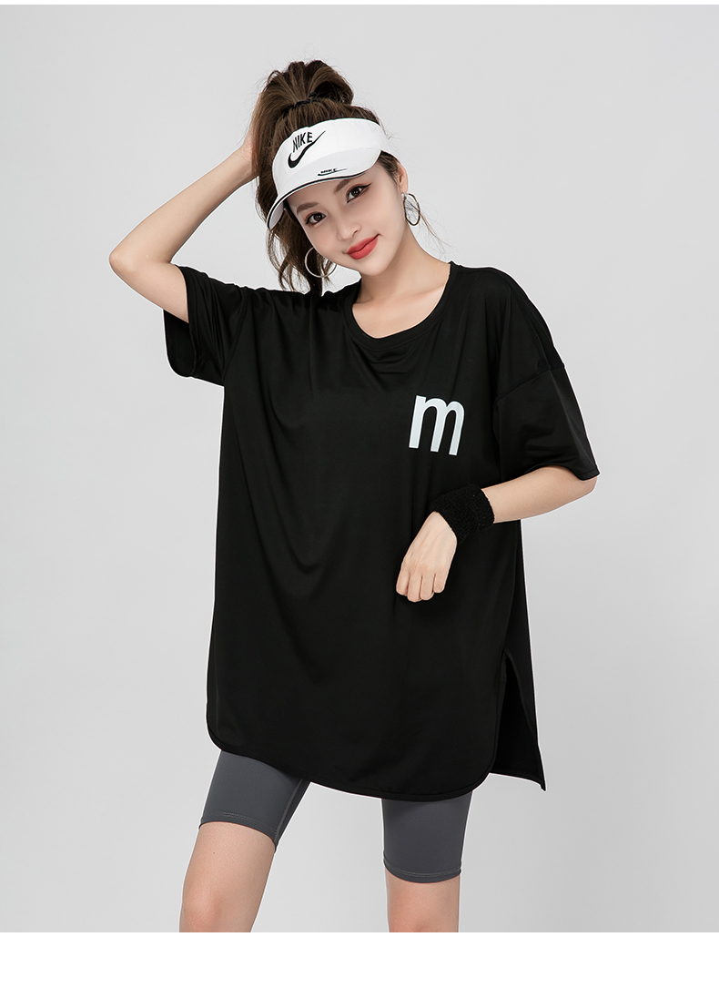 Tシャツ　レディーススポーツウェア シンプルロゴ ゆったりフィットTシャツ