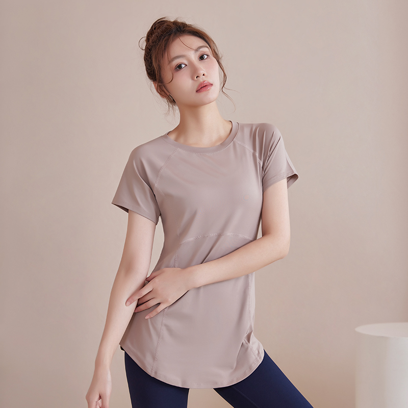 Tシャツ　レディーススポーツウェア なめらか曲線 吸汗速乾トップス