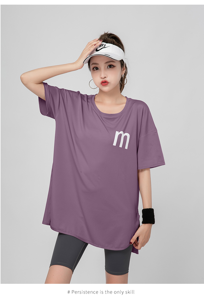 Tシャツ　レディーススポーツウェア シンプルロゴ ゆったりフィットTシャツ