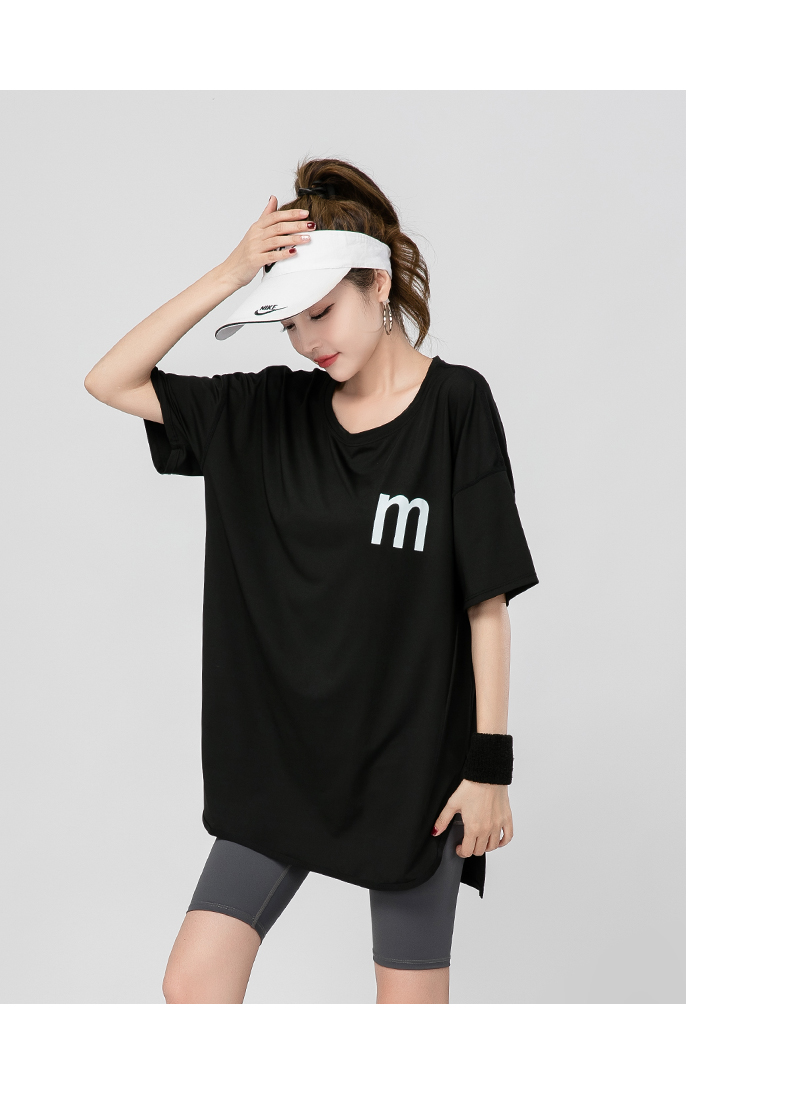 Tシャツ　レディーススポーツウェア シンプルロゴ ゆったりフィットTシャツ