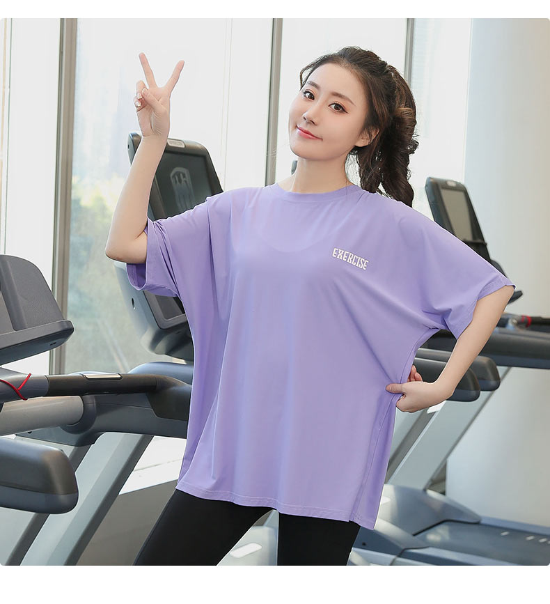 Tシャツ　レディーススポーツウェア 背面ロゴ入り運動快適ゆったりシャツ