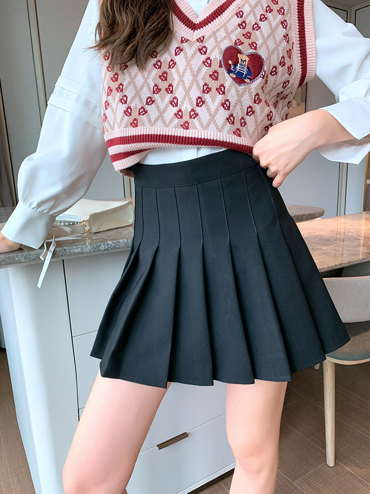 https://fulmo-img-server.com/priskirt/9be1416e-c9fc-4909-bb86-9182714aebc3.jpg