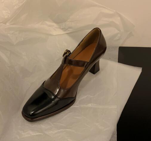 就活対応 尖り先革靴風メアリージェーン パンプス