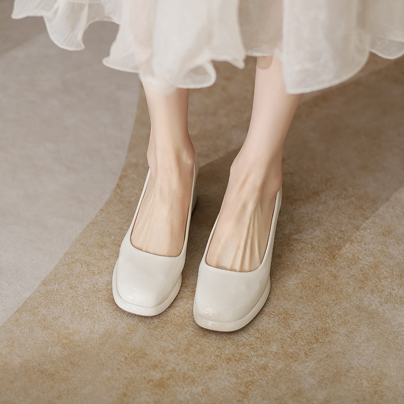 結婚式 パンプス ベージュパンプス チャンキーヒールパンプス