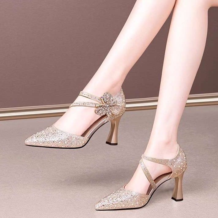 輝き繊細シルバー蝶々エレガントパンプス