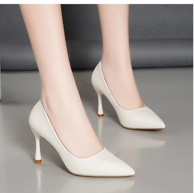 就活対応 美脚効果　走れるパンプス