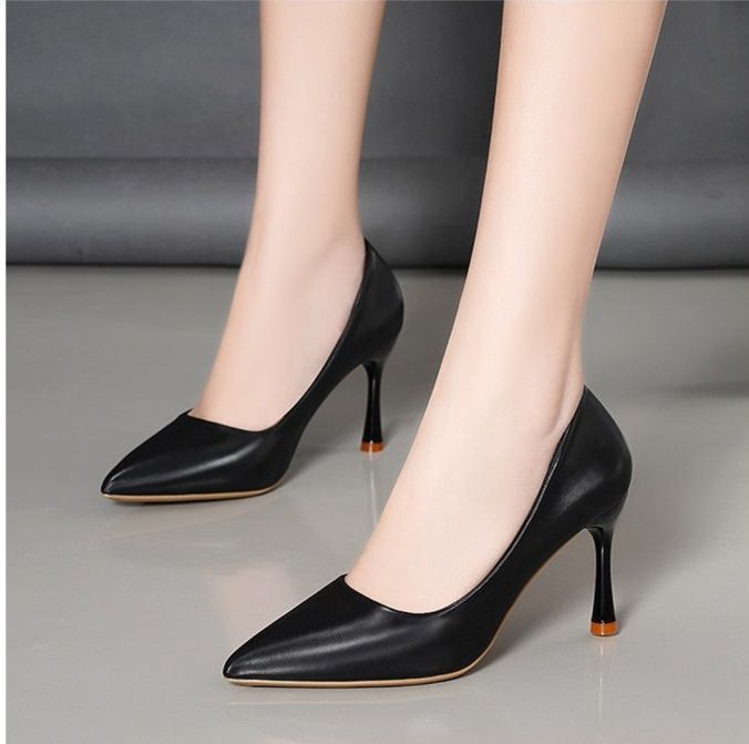 就活対応 美脚効果　走れるパンプス