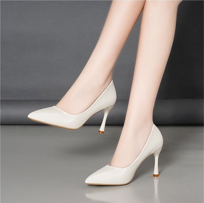 就活対応 美脚効果　走れるパンプス