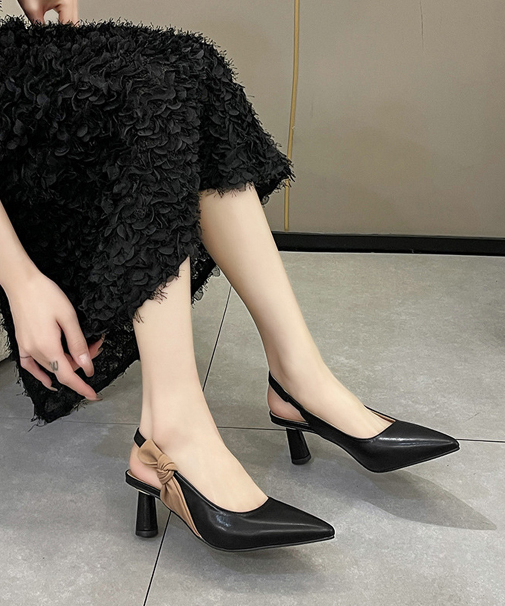 結婚式 パンプス 黒リボン付きポインテッドトゥパンプス バックストラップ
