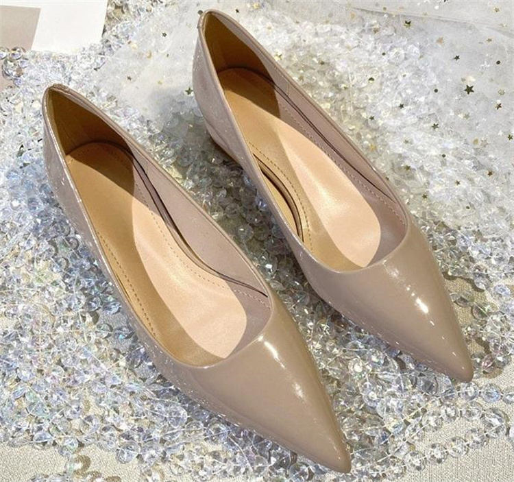 就活対応 低ヒール三センチ 尖り先パンプス 春秋レディース靴